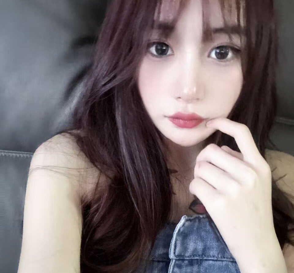 AAA-MissMoli Chatroom