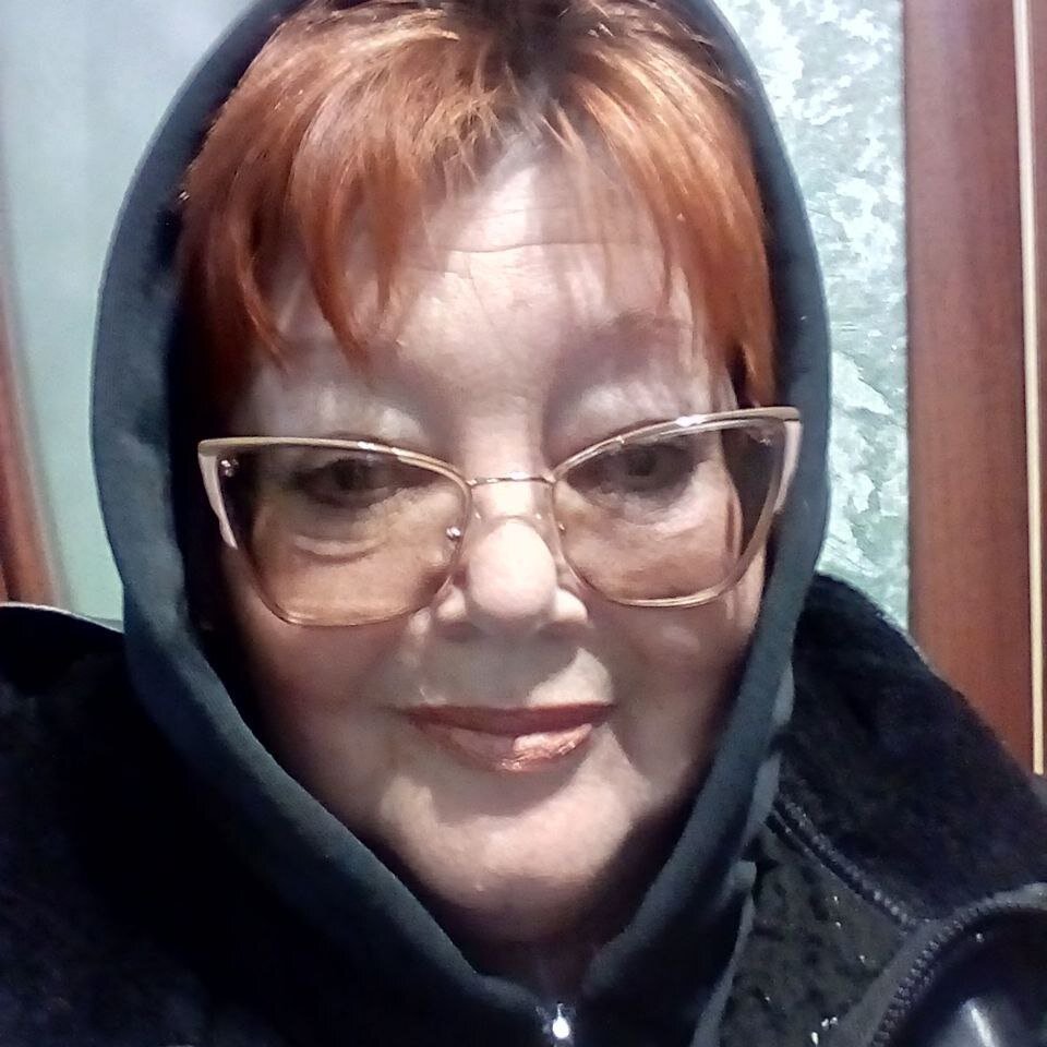 ALEXANDRA-LOVEE Chatroom