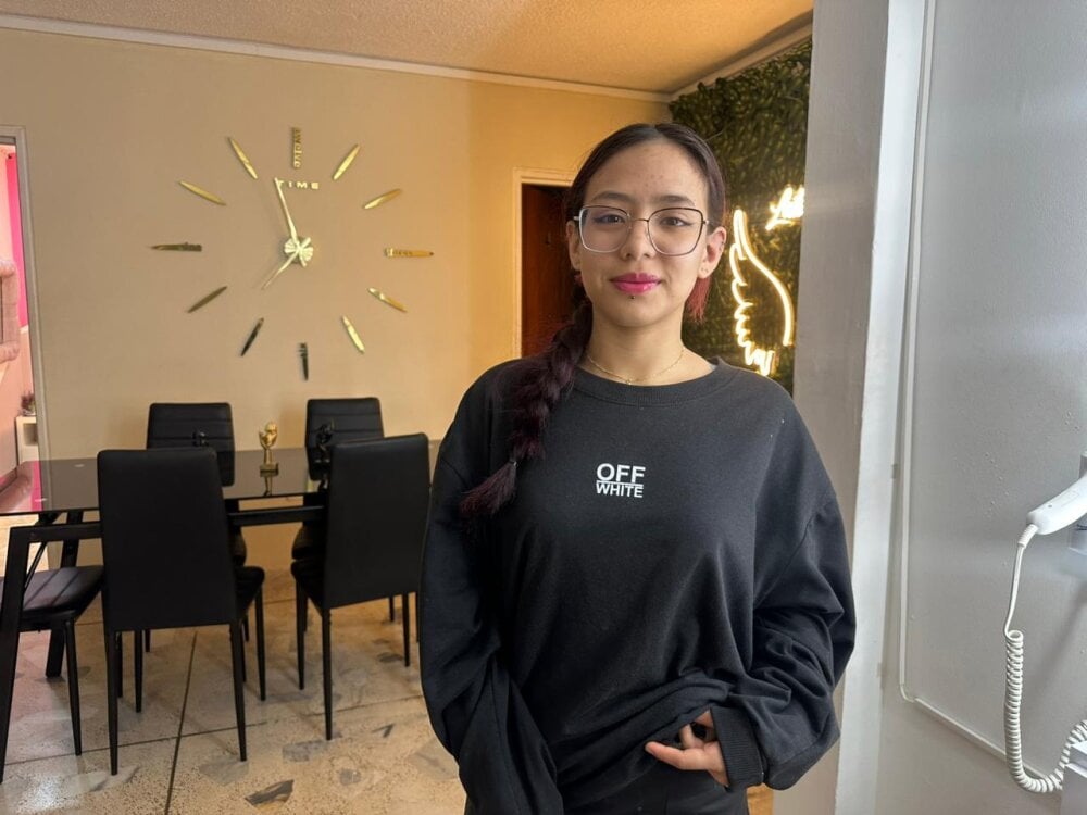 Abrilmirren Chatroom