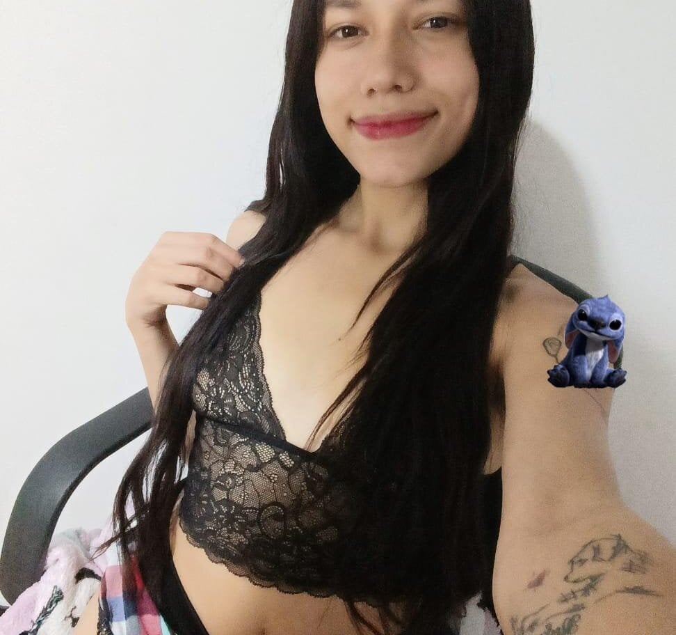 AdelaidaManson18 Chatroom
