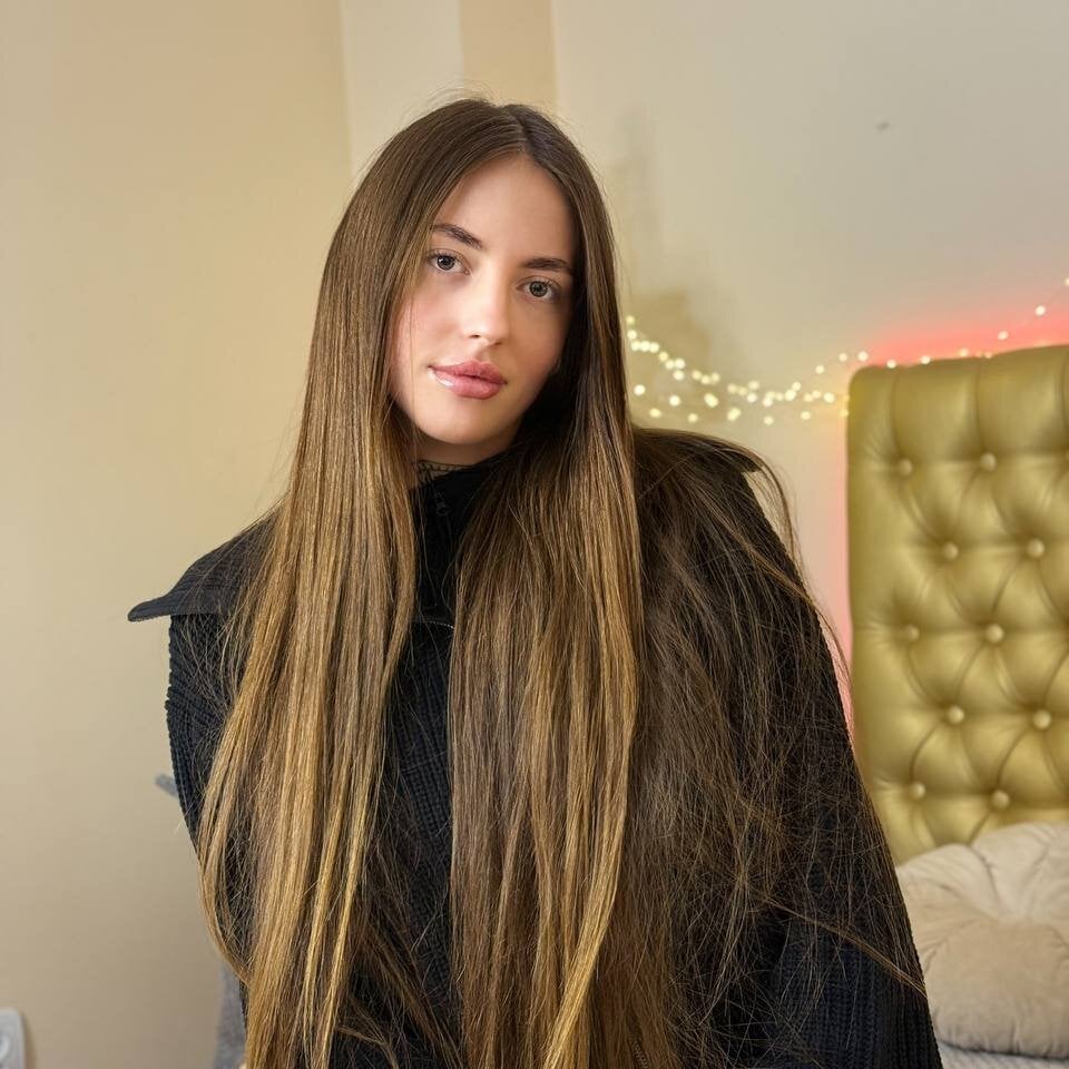 AdrianaCult Chatroom