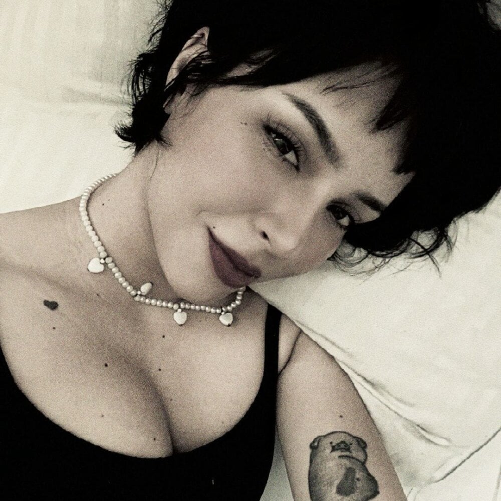 Adry_Velez Chatroom