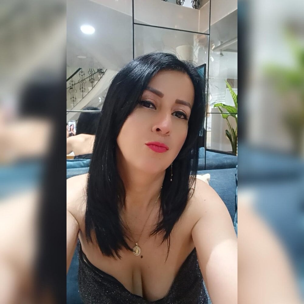 Agatha_Brunnerx Chatroom