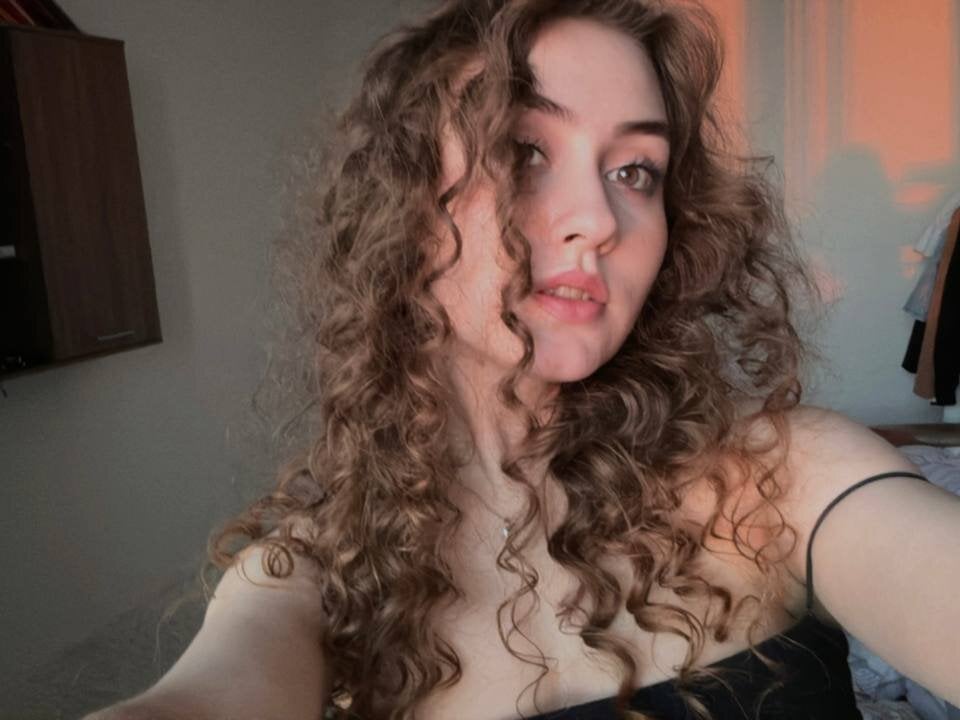 Alana_Richer Chatroom