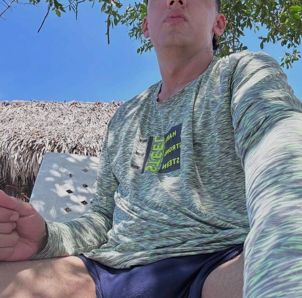 Alejandro_Volkov Chatroom