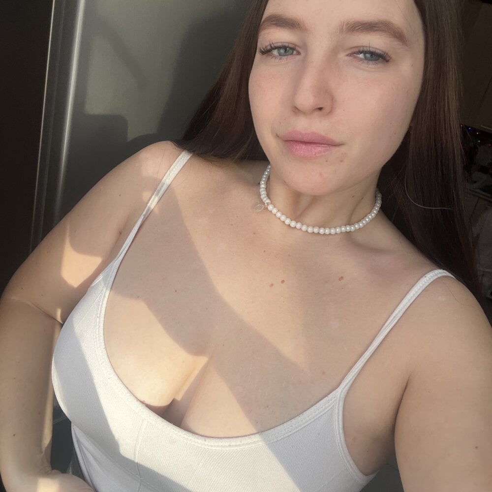 AlexaYvonne Chatroom