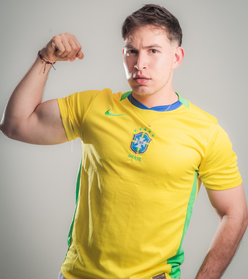 AlexanderBianchi2 Chatroom