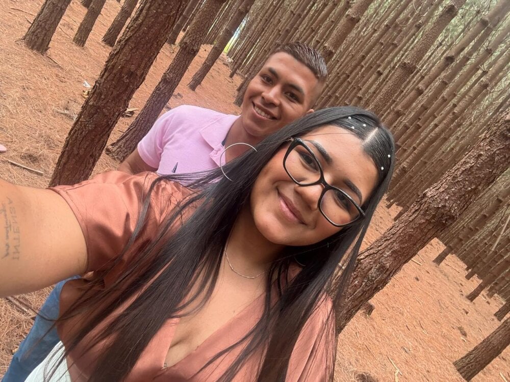 AlexisAndMartina3 Chatroom