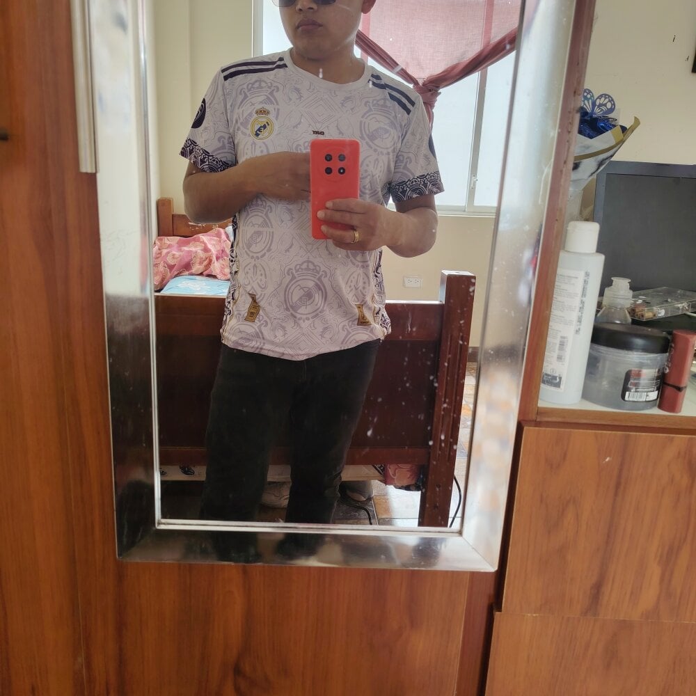 Alexisllanos Chatroom