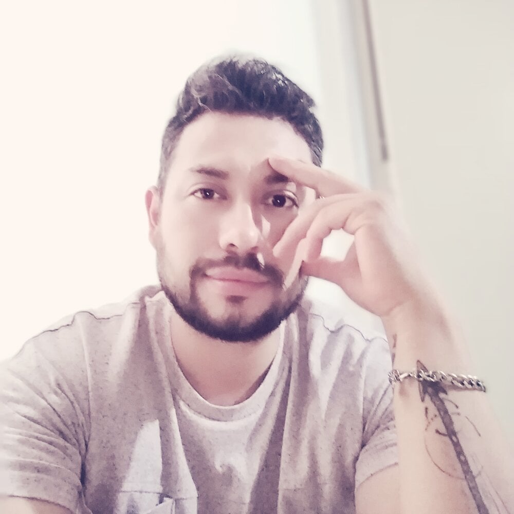 Alexxxandrino Chatroom