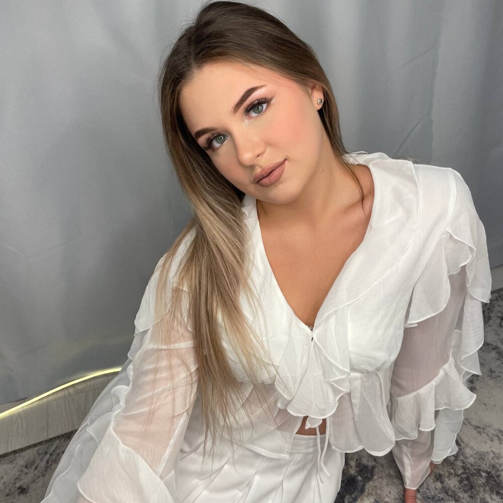 AliaBuerstatte Chatroom