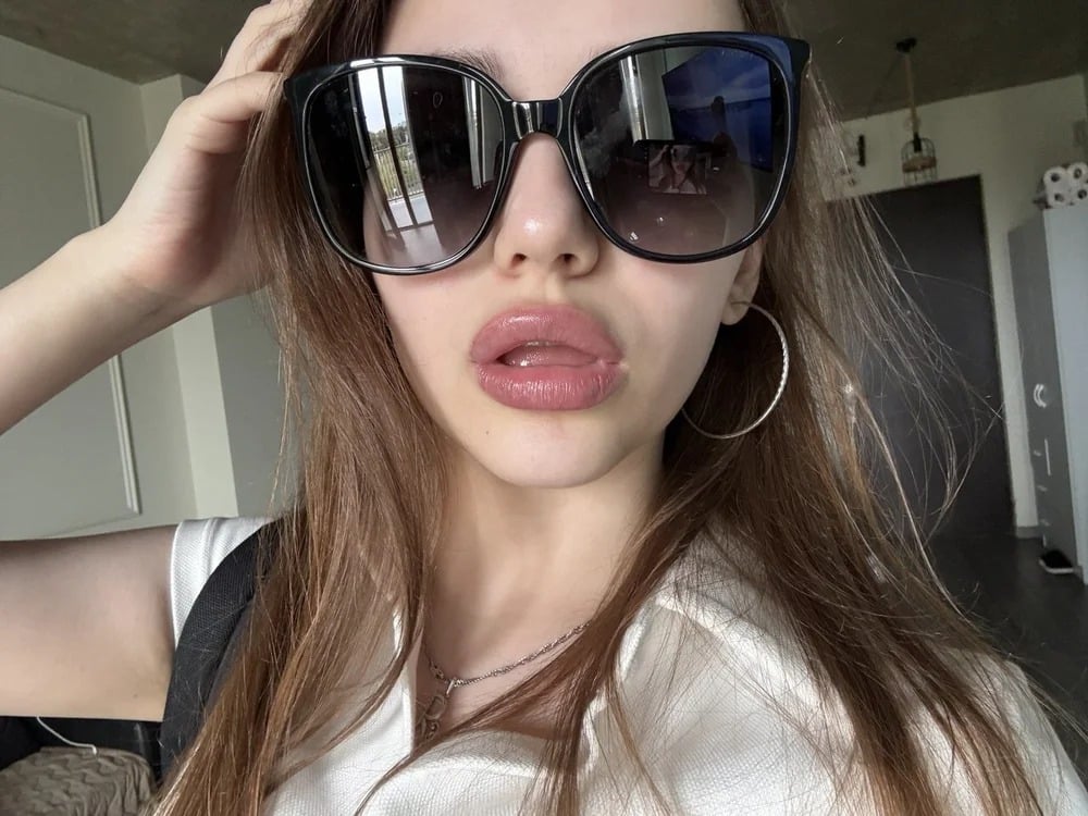 AliceDelora Chatroom