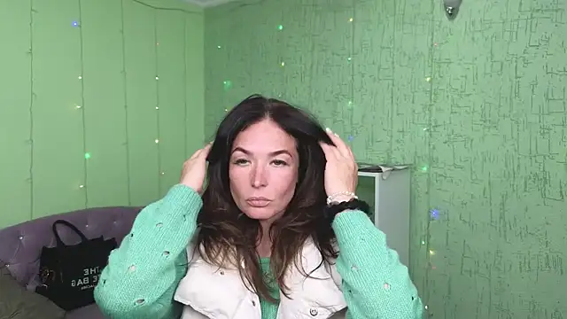 Alice_Amou Chatroom