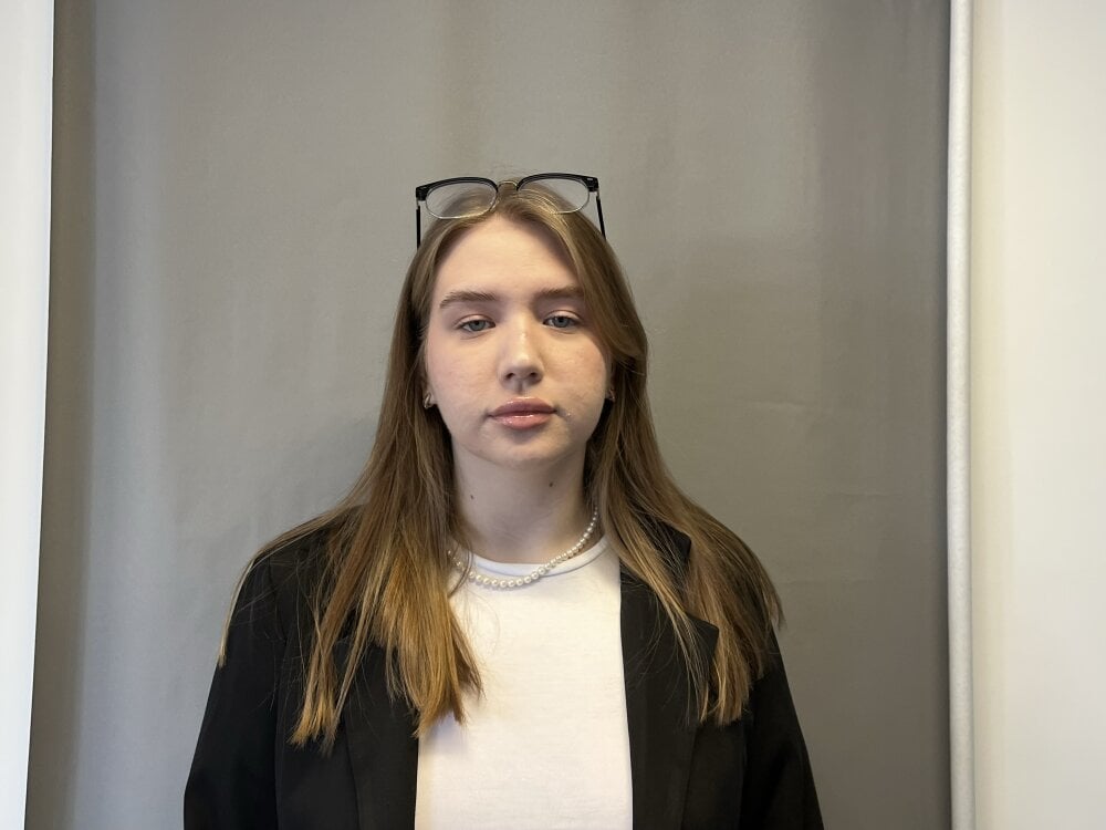 AlinaSollman Chatroom