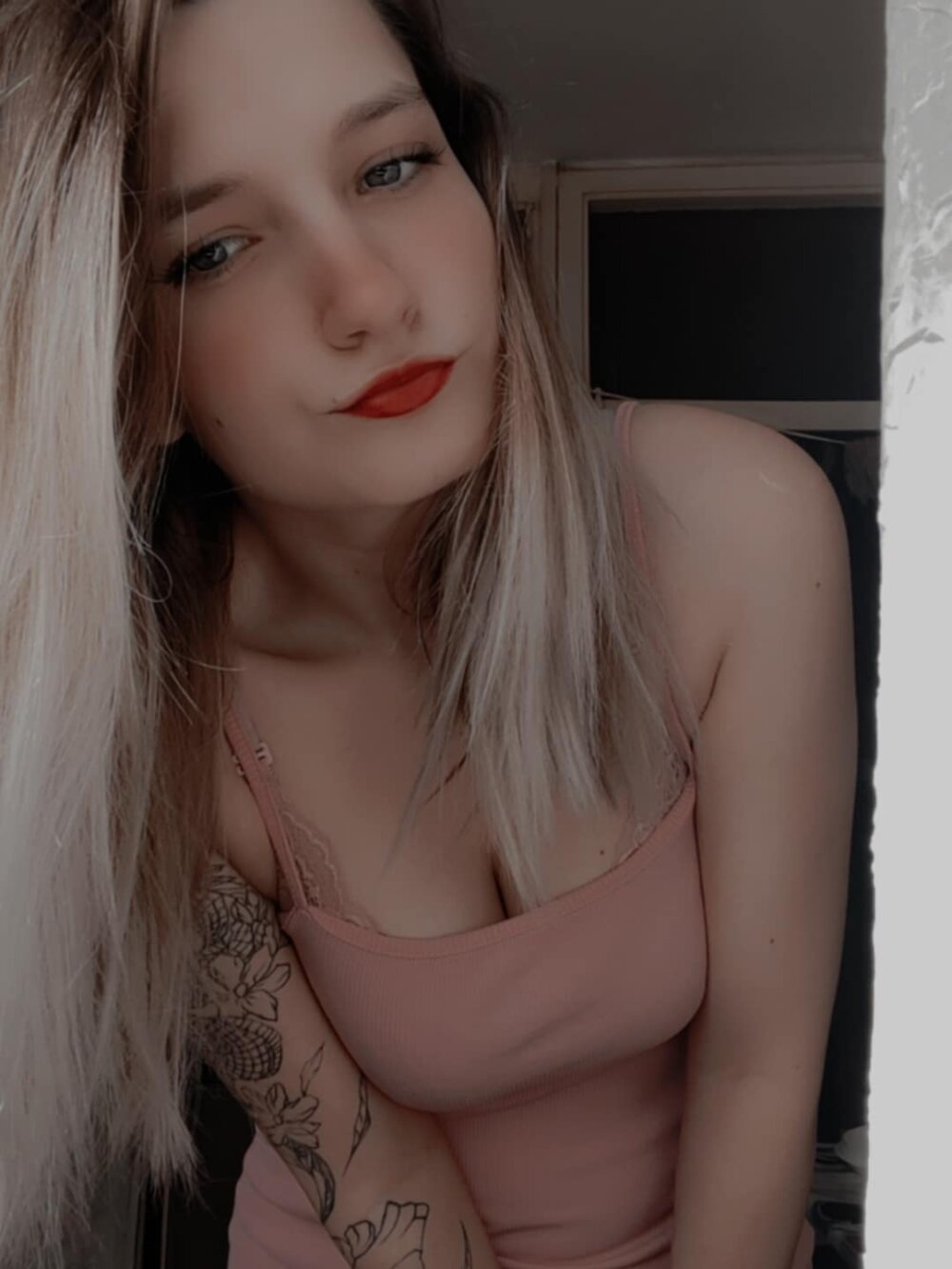 AlissaClark Chatroom