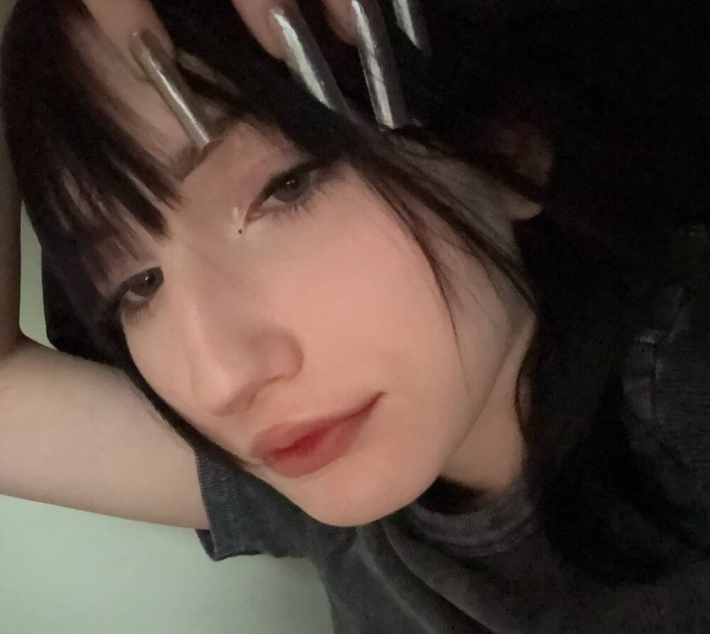 AlitaSiefert Chatroom