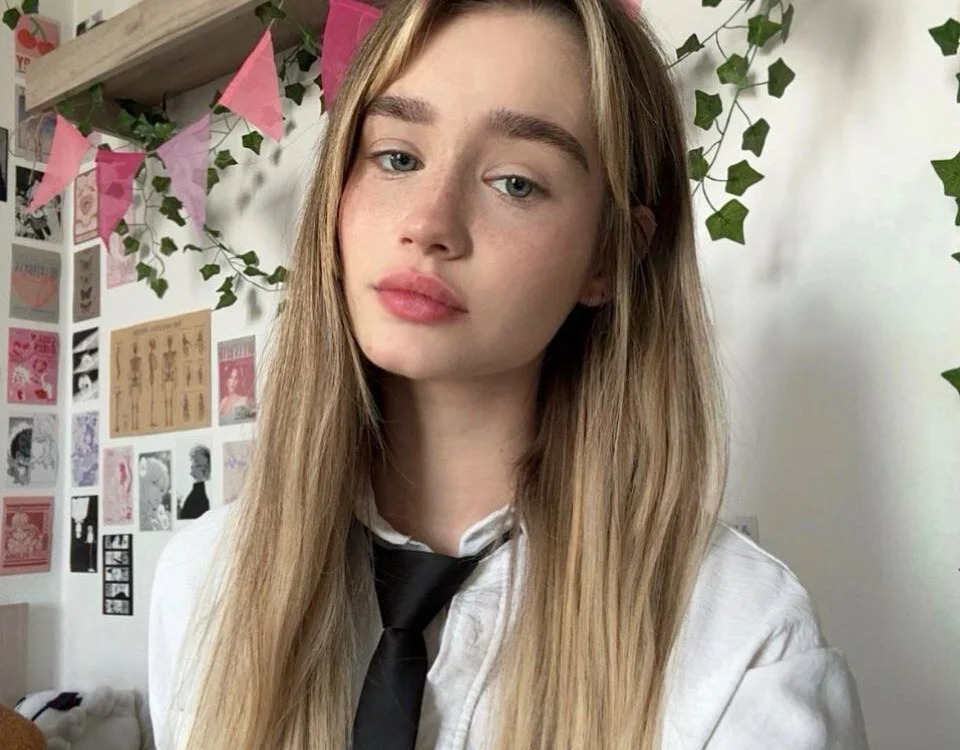 AliviaWithLove Chatroom