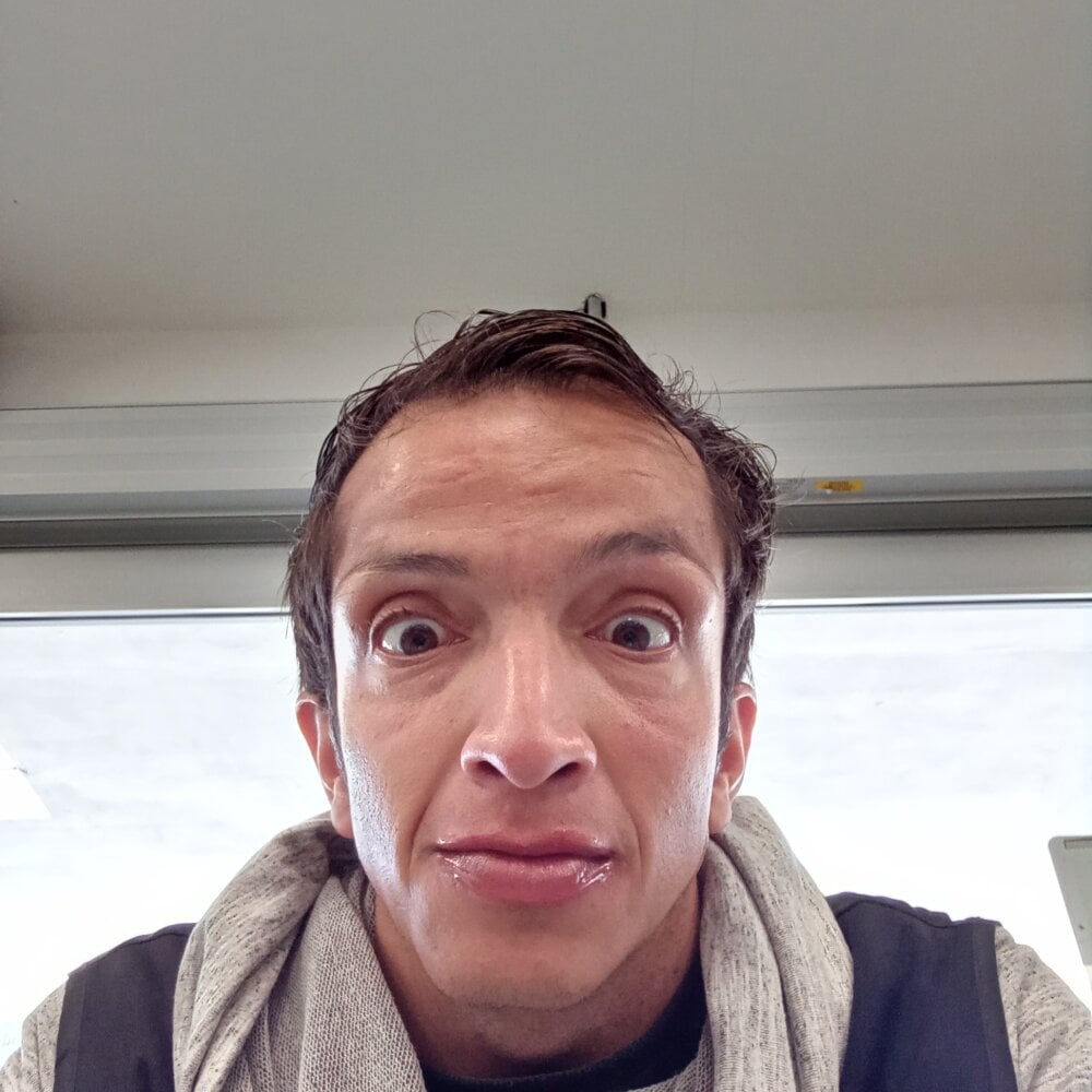 Allantututu Chatroom