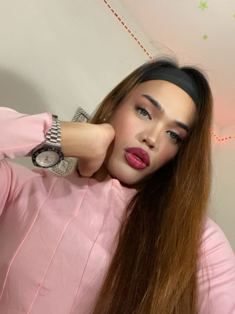 Almoghty_Maria Chatroom