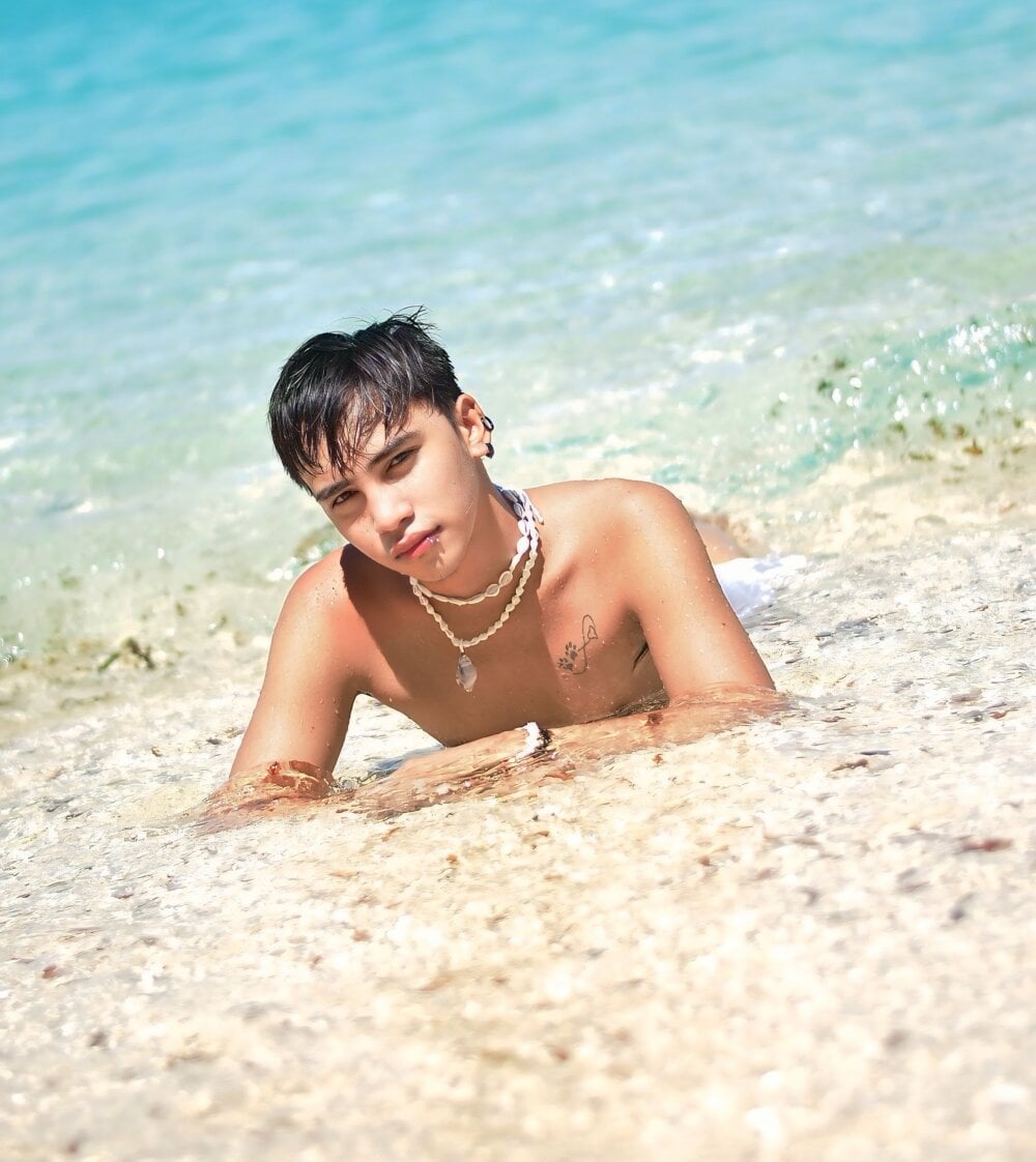 Alphabadass Chatroom