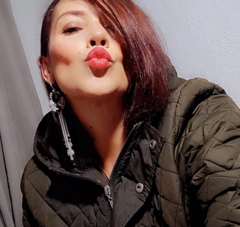 Amarantha_hank1 Chatroom