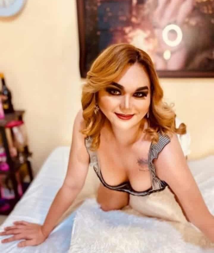 AmazingDivina Chatroom