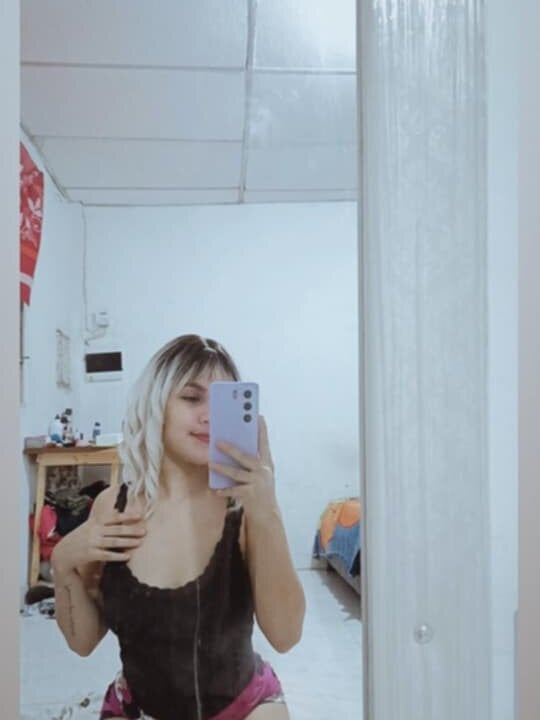 Amazyng_Destroyer Chatroom