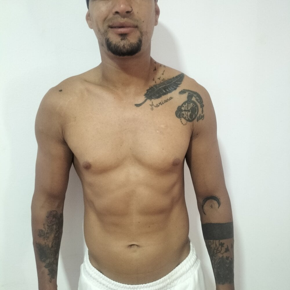 Amith_pearls_in_cock Chatroom