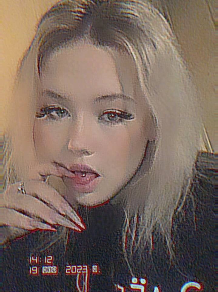 Amy_Edwards Chatroom