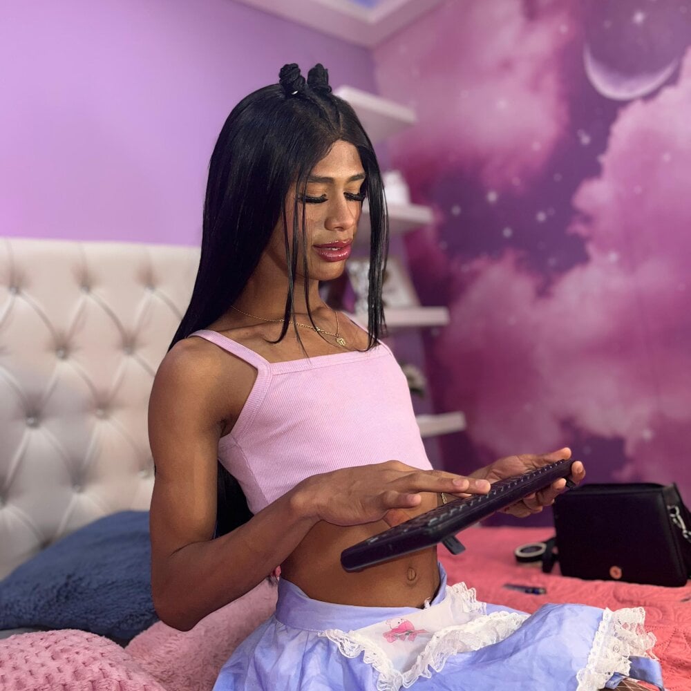 Ana_Paula23 Chatroom