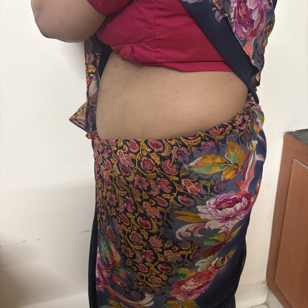 Ananya_flower Chatroom