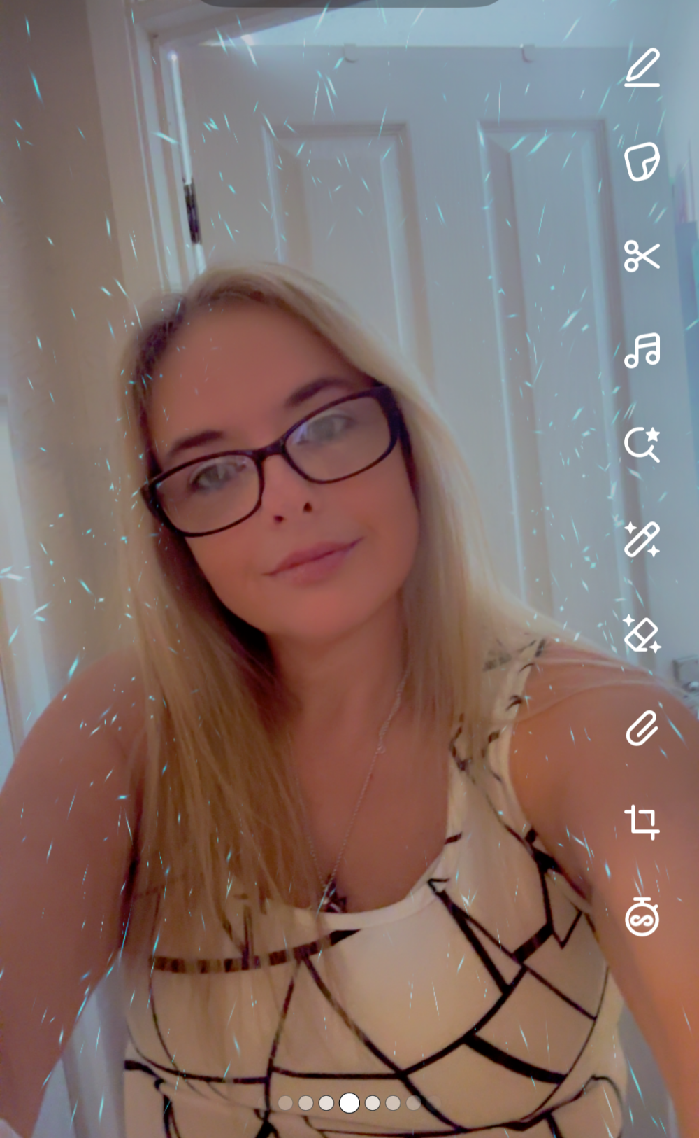 Anastasia-BlondeXX Chatroom