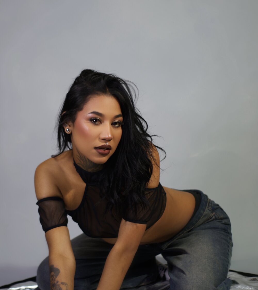 Anaya_olyx Chatroom