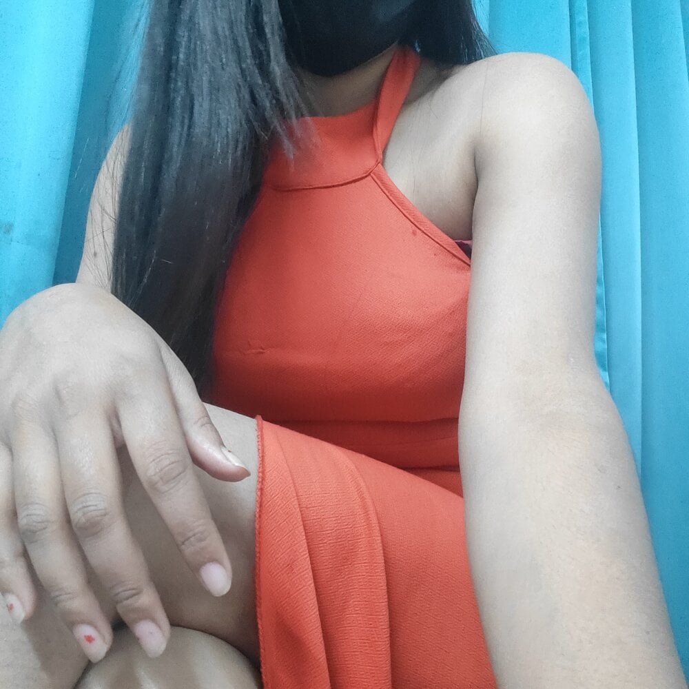 Anchal-8798 Chatroom