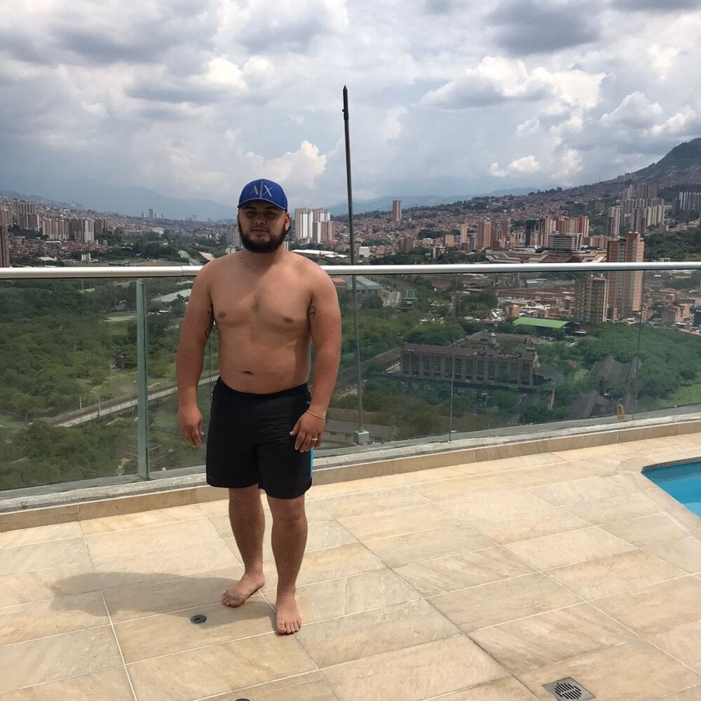 Anderson_latin Chatroom
