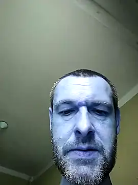 Andrzej-M Chatroom