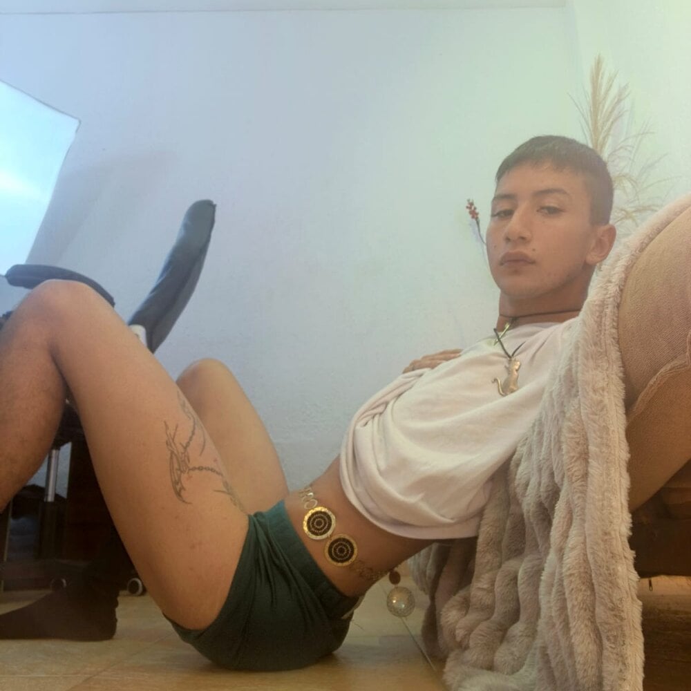 AngelRonson_ Chatroom