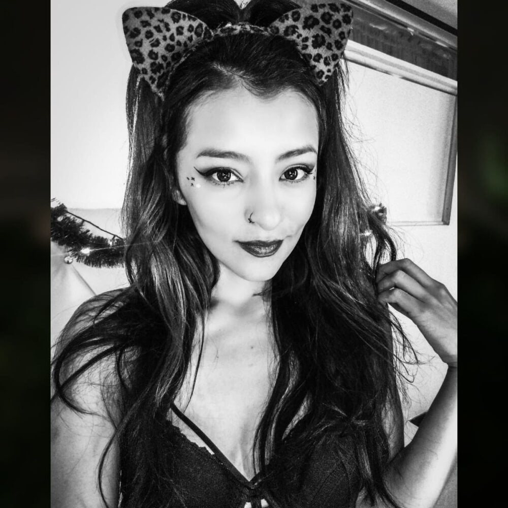 AngelaQueen_ Chatroom