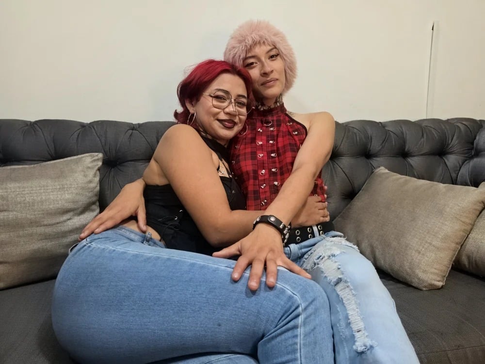 Angela_Dust Chatroom