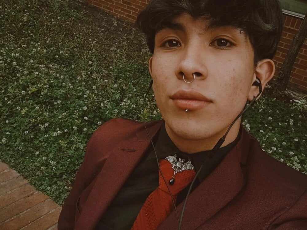 Angeldust19 Chatroom