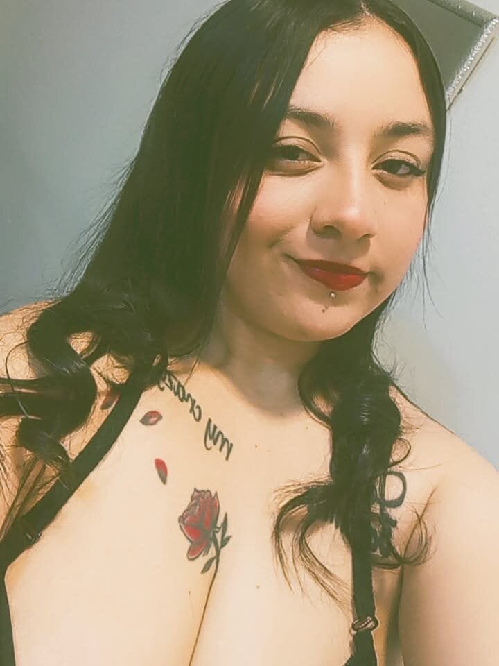 Anggie_Miller Chatroom