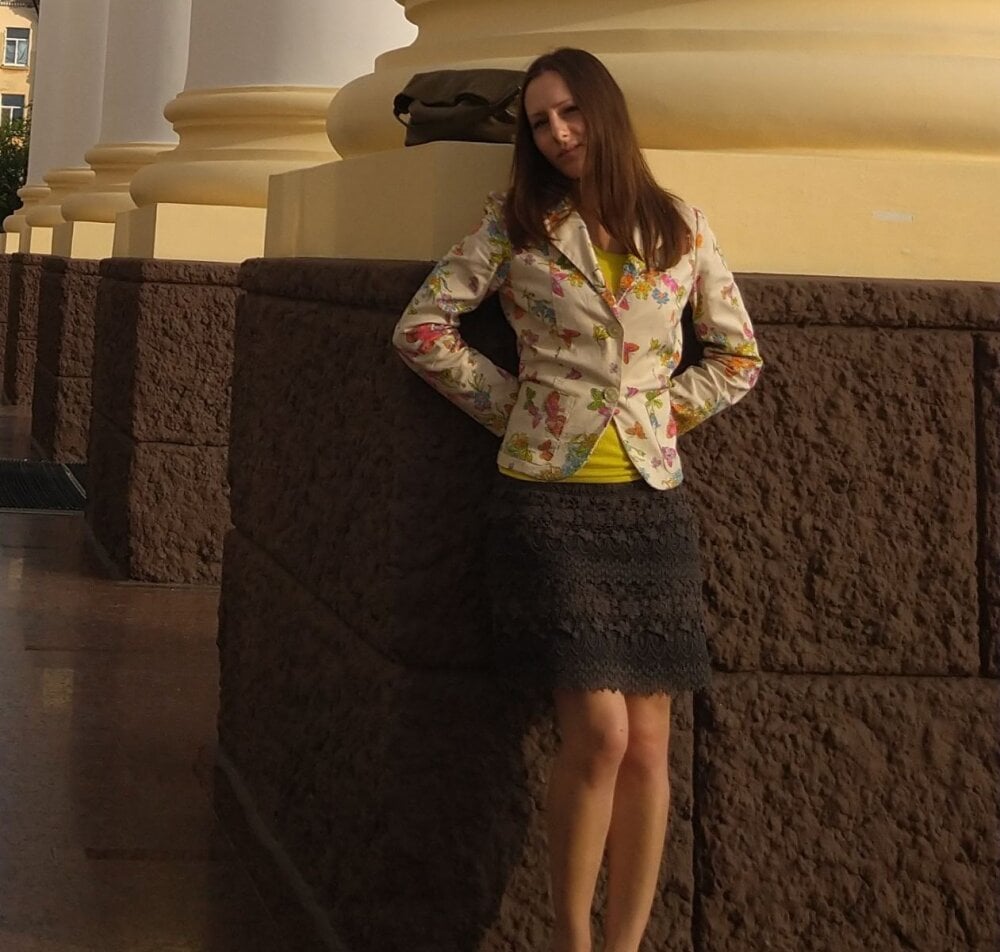 Anneta280671 Chatroom