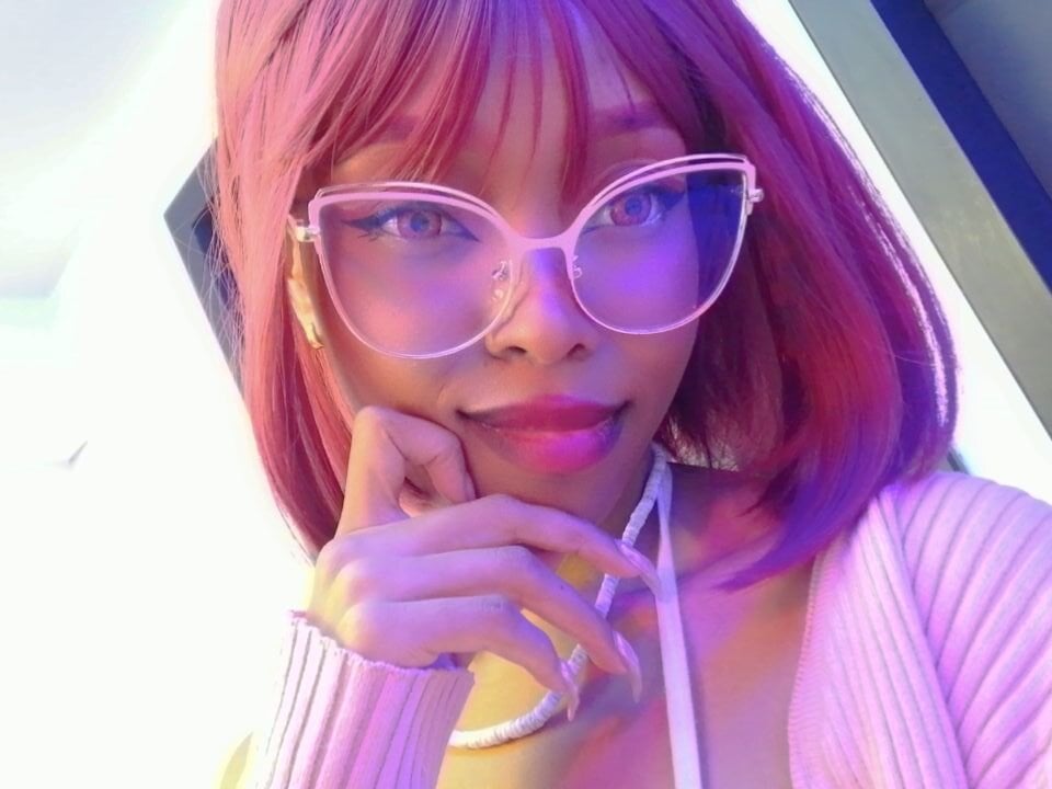 Anniie_miller_ Chatroom