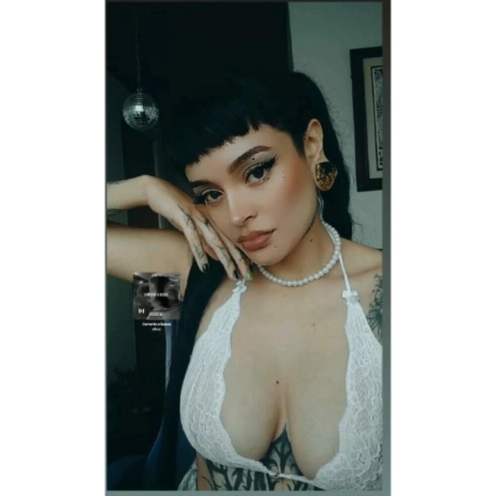 Antonela_vargas Chatroom