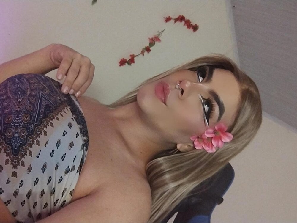 Antonella_copper Chatroom