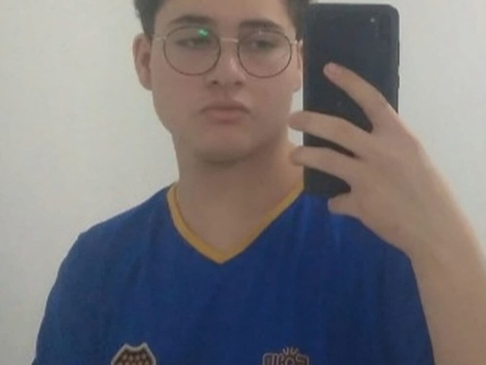 Antonylove22 Chatroom