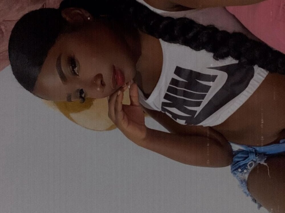 Apriil_Sweett Chatroom