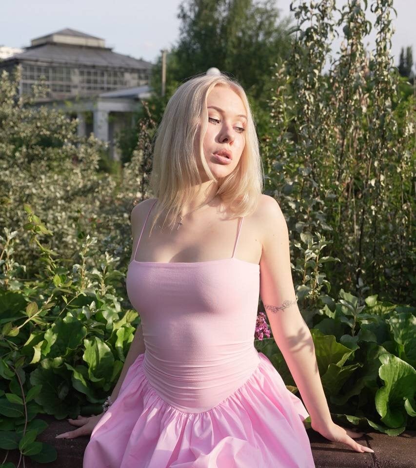 AprilChambers Chatroom