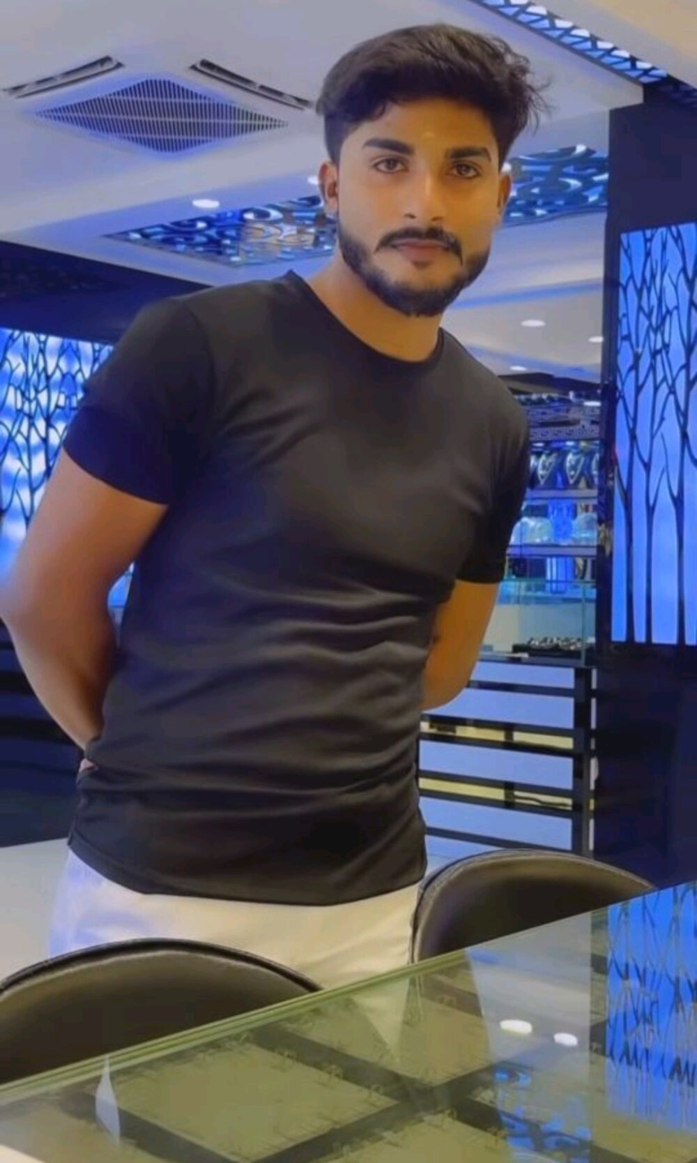 Arav1234a Chatroom