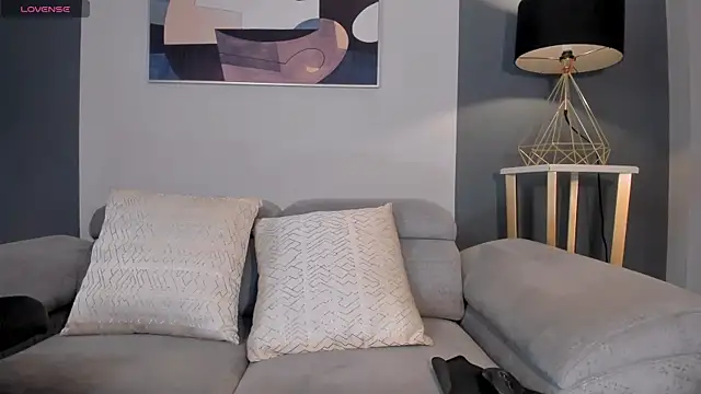 ArianaMonroe_ Chatroom